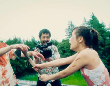 推民熱論《活屍電影主角穿太少問題》穿多一點不就不怕被咬到了嗎?