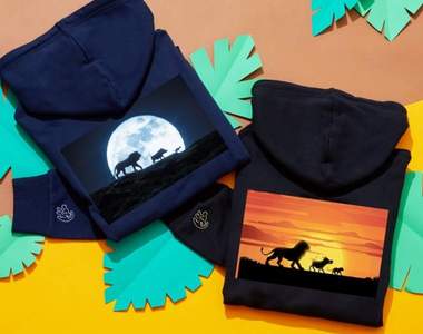 這衣服有聲音阿《SPAO X 獅子王》看到圖案馬上響起熟悉的旋律就是獅子王的魅力♥