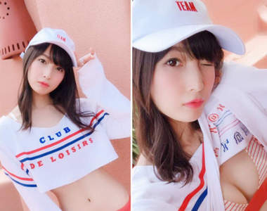 高衩天使《川崎綾最新寫真》天氣熱要不就拿衣服來擦一下汗吧❤