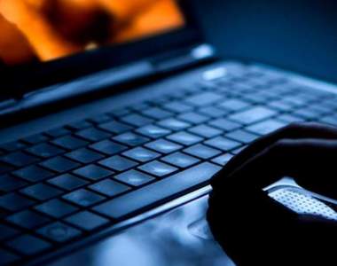 女友問能原諒《男友看A片》這件事嗎?不是不想原諒而是很難不介意阿...