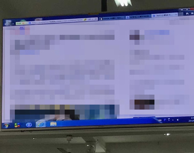 《老師上課電腦同步螢幕沒關》看著老師的搜尋有股淡淡的哀桑~