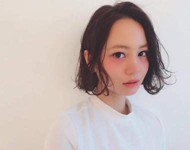傳聞中的堀北真希妹妹《NANAMI》首本寫真集引發鄉民對姐姐的思念(喂)