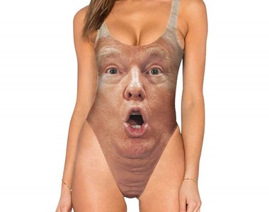 印上名人大臉《一件式泳裝》穿上這個 應該沒人關心你的身材了...