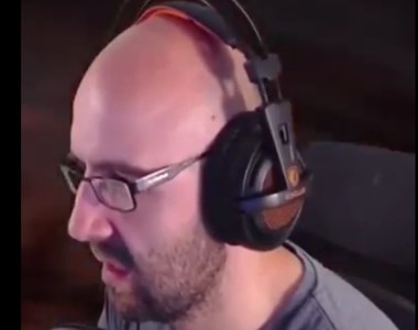 恐怖遊戲玩一半《女兒來找爸爸》當場HP直接歸零...