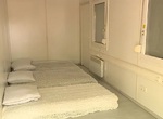 踩到地雷「乾淨的Airbnb房子」遊客到現場傻眼:這是一個貨櫃...... 踩到地雷「乾淨的Airbnb房子」遊客到現場傻眼:這是一個貨櫃......