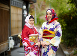 京都《含和風頭巾的和服體驗》讓無法露出頭髮的女孩們也能「穿和服體驗」 京都《含和風頭巾的和服體驗》讓無法露出頭髮的女孩們也能「穿和服體驗」