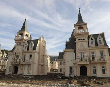 土耳其《迪士尼風小鎮廢墟》BurjAlBabas這裡的街景跟黑魂我覺得有87%像