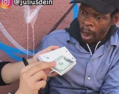 這個有暖《幫助遊民的魔術師》Julius Dein 希望喚起大家對於弱勢族群的注意以及關懷