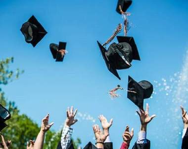 還記得勿忘我與步步高升嗎?《畢業紀念冊語錄》不分年級都有的共通回憶就在這啦~