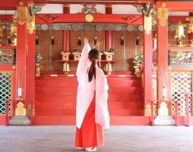 《巫女服的差別》除了典型的紅色裝束以外還有更稀有的存在?