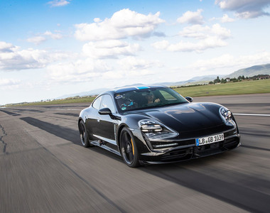 《Porsche Taycan》有多強悍？連續實測26次0-200km/h加速都未見衰退