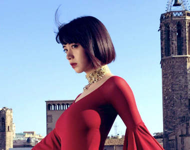 日規G罩杯《池田依來沙寫真花絮》身處歐洲就連身材也歐洲這真D犯規啊