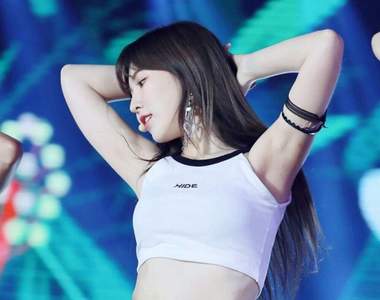 偶像分享《明星如何處理汗水問題》原來腋下不容易出汗的原因是這個