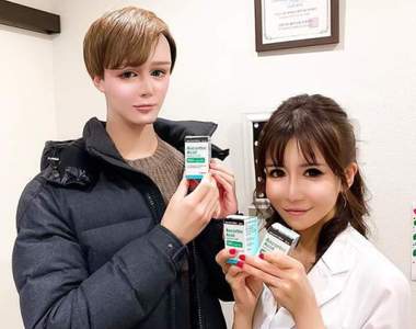 不自然的混血臉《星二代Matt》修圖修過頭害合照女醫臉變形ww