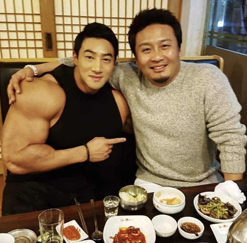 非P圖《韓國最強肌肉男》日本網友吐槽：每張照片都像失敗的合成照ww - 圖片3