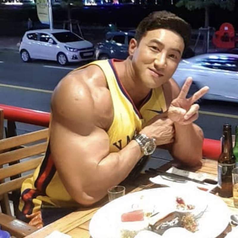 非P圖《韓國最強肌肉男》日本網友吐槽：每張照片都像失敗的合成照ww - 圖片5