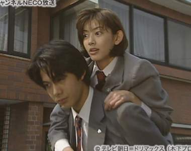 女追男隔層紗?《積極女 vs 木頭男》女生會追愛成功還是被男生的不解風情打敗呢?