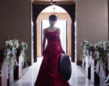 《沒看過特攝片的人會以為是騙人的事實》單手拿著人孔蓋去人家婚禮上揍人之類ww