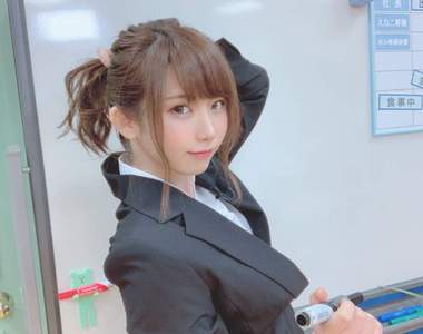 幹練的制服正妹《OL之日》各種充滿魅力的辦公室小姐姐們