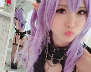 【有片】《倉坂くるる》超萌超犯規的「小惡魔泳裝」