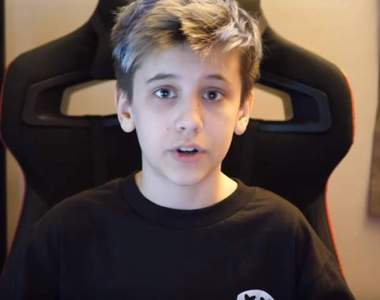打電動的孩子賺大錢《Griffin Spikoski》14歲爆紅YouTuber賺百萬,父母為他聘請財務顧問