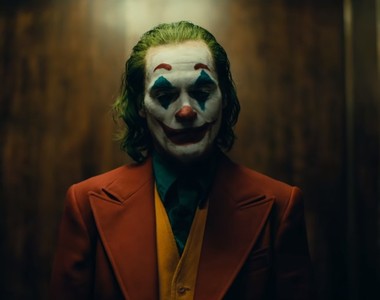 瓦昆菲尼克斯《小丑》讓人深思的黑暗DC風預告公開