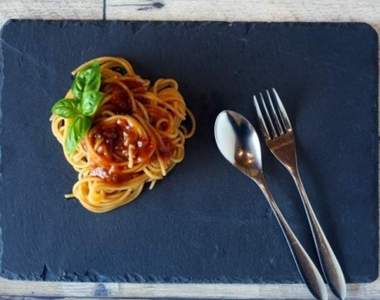 好用百元商品《用岩盤擺盤簡單食材也可以變得很高級》泡麵都可以升級成精緻美食沒在騙XD