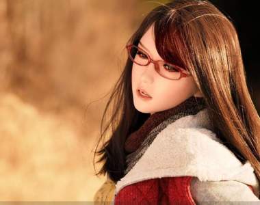 《性愛娃娃寫真》帶女朋友出門拍照有什麼好奇怪的嗎XD