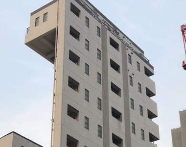 《看似一折就斷的超薄建築》讓人無法理解的建築設計,換個角度才理解其中奧秘...