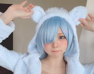 Re:Zero雷姆《enako雜誌新圖寫真》拉著小夥伴綺太郎cos,姊妹一次出給你❤