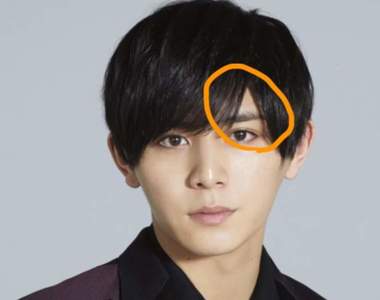 《瀏海上的三角地帶》小時候模仿傑尼斯髮型的結果,沒想到是大家共同有過的黑歷史...ww