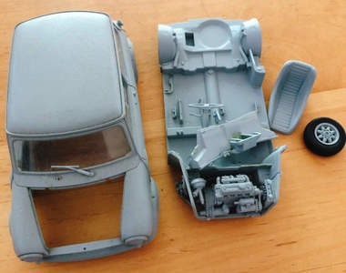 老婆神救援《老公被小孩破壞的模型車》原本只能廢棄的車車,結果被改造成這樣...