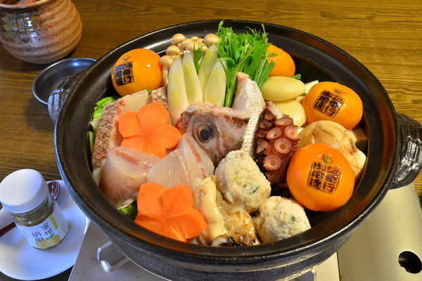 圖片7 衝擊料理《橘子飯》到朋友家作客竟然端出這一鍋,無法想像的組合吃起來到底什麼味道? | 宅宅新聞
