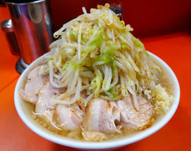 日本拉麵店推《外帶拉麵》回家打開被叉燒大小驚呆,在家也能跟店裡一樣吃好吃滿...