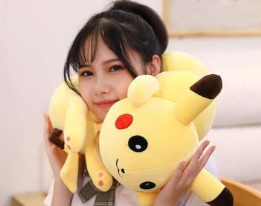 longlongchu《超長皮卡丘抱枕》你是否從小就對長的東西感到安心呢?