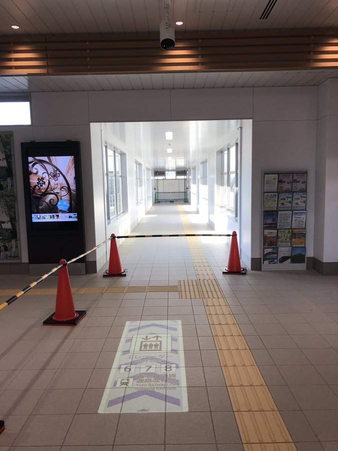 圖片15 車站驚見《錯視畫乘車指示》看似阻礙通行的立體標示原來是錯視藝術... | 宅宅新聞