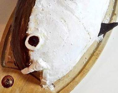 聖誕驚喜《餐桌上的鮪魚蛋糕》以為今天吃魚頭是加菜,原來是甜點啊!?