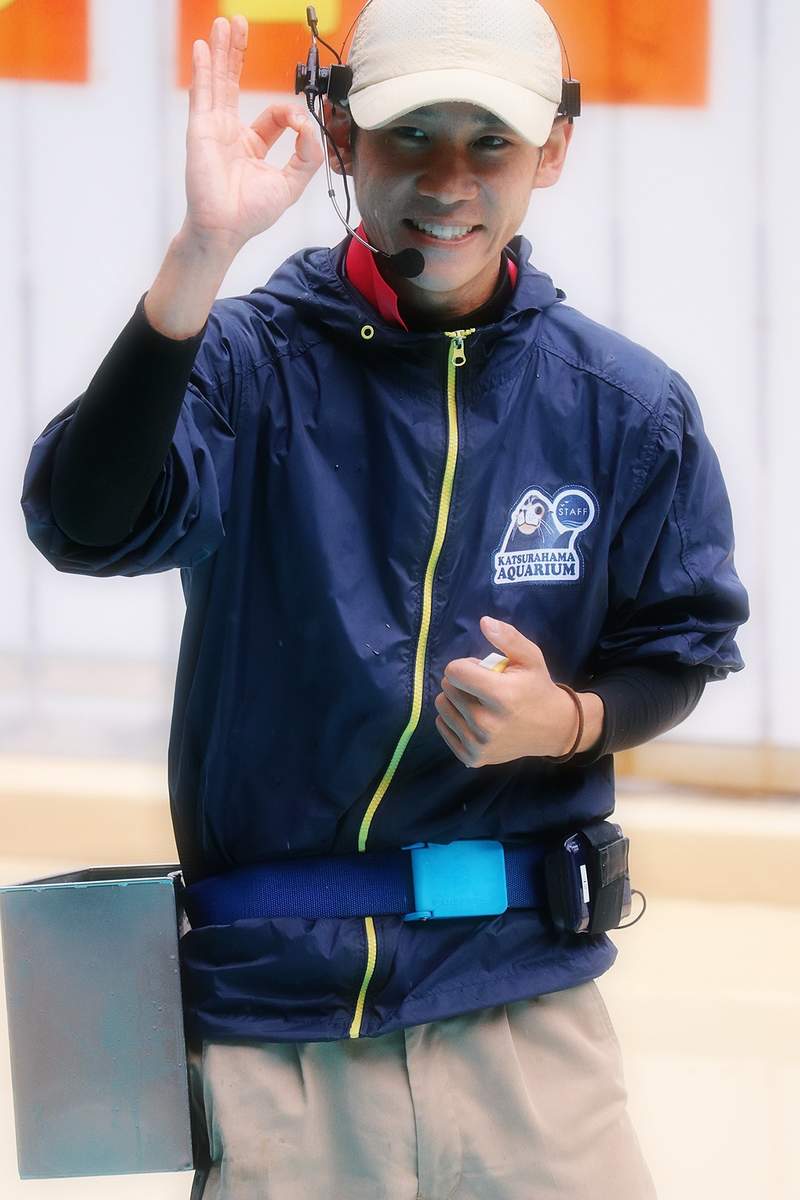 圖片5 《水族館型男》肺炎疫情下休園中的水族館,不推動物開始改推園內飼育員...ww | 宅宅新聞
