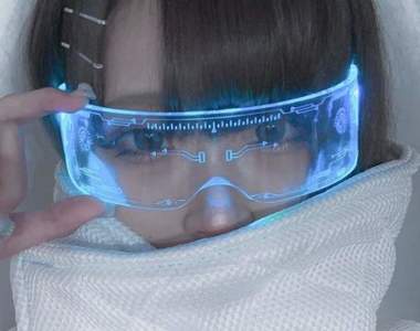 《Cyber炫光護目鏡》超帶感電子特效讓你出門瞎趴眾人
