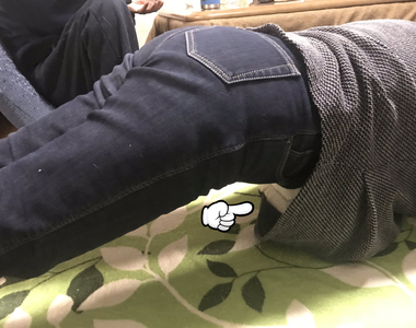 《打擾媽媽健身的貓》只要不出來一秒，媽的核心肌群就會繼續受到鍛鍊ww