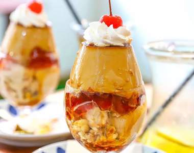 一不小心就崩壞《布丁聖代》人生第一次吃聖代吃得這麼膽戰心驚...(手抖)