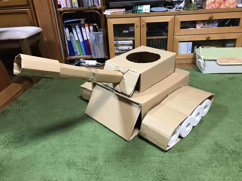 圖片17 《貓用戰車》防疫在家太無聊,貓奴間流行起用紙箱自製主子專用戰車... | 宅宅新聞