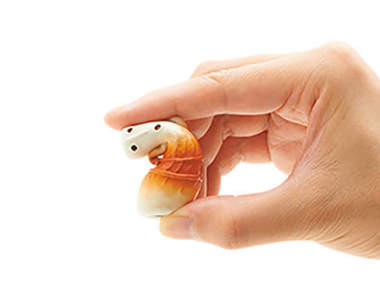 中空筒感大結合《陶器土偶竹輪扭蛋》造型有趣而且軟軟的可折又好摸