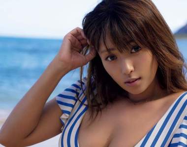 小麥色的健康美《深田恭子》史上最完美身段的性感BODY展現