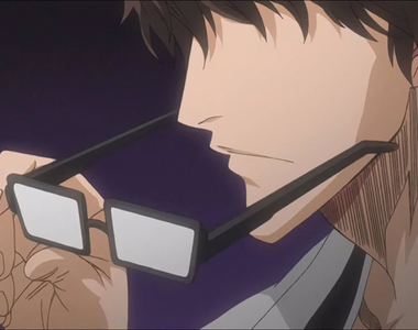 《認真的時候拿下眼鏡》眼鏡店老闆吐槽那只是老花眼 看小字有困擾的網友們都感同身受……