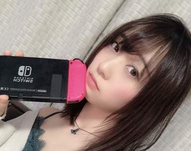 爆乳美少女的歐派抖動《伊織萌》原來女孩兒也可以ㄉㄨㄞㄉㄨㄞ