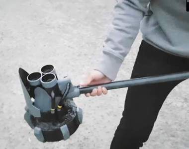 網友自製《鬥陣特攻萊因哈特火箭鎚》這加速推進的火力一砸威力不容小覷