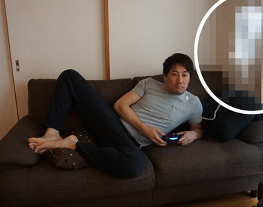 酒精中毒注意《邊打遊戲邊喝酒的懶人裝置》不用動手也能隨時補充酒精...