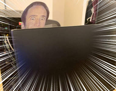 沒事別休假《辦公室惡作劇》主管桌上呈現50個尼可拉斯凱吉的祭典狀態www