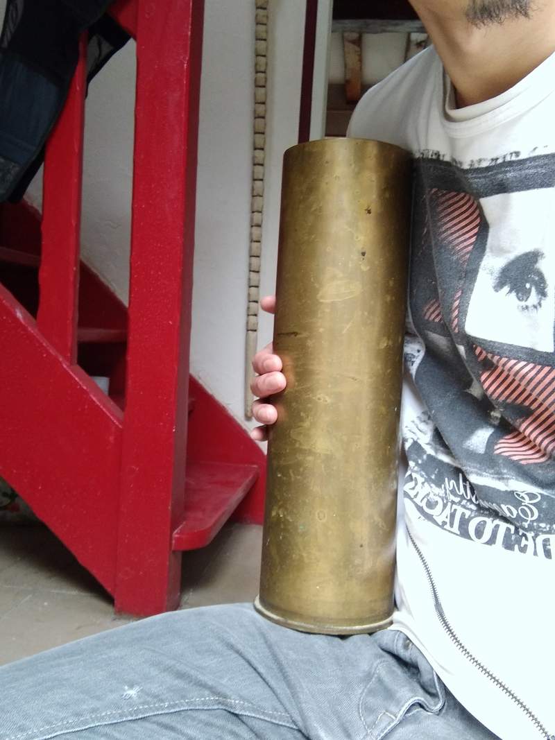 圖片6 《老家裡的戰爭遺物》一直以為是傘架的金屬筒,真相竟然是彈藥筒!? | 宅宅新聞